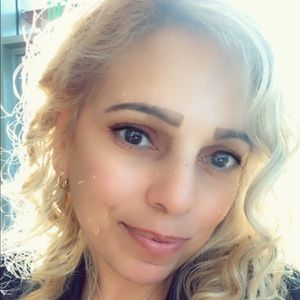 Meet your Posher, Maribel